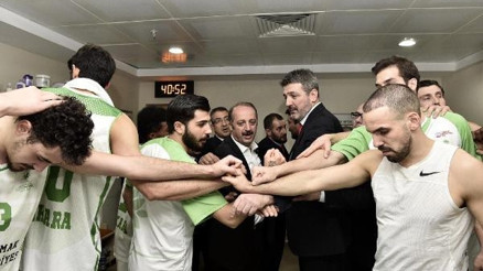 Mamakın evinde bileği bükülmüyor