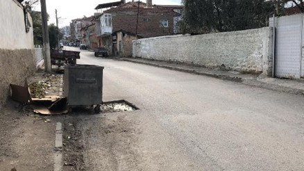 Roma dönemine ait mozaik, çöp konteyneri altında