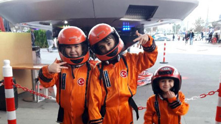 AVM’de sanal uzay mekiği