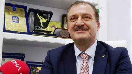 (ÖZEL) Şahin: Milletimiz, Tokyoda madalya adayı olan tekvandocularımızı izlemeye devam etsin