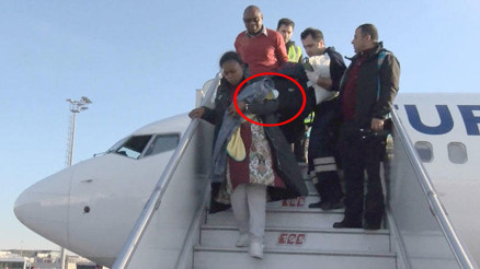 13 bin metre yüksekliğindeki uçakta doğum