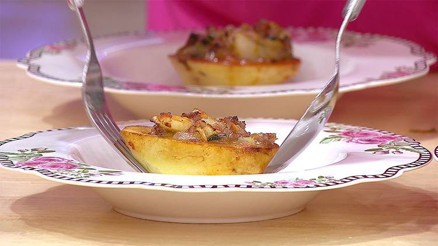 Musakka nasıl yapılır Patatesli porsiyon musakka tarifi Musakka nasıl yapılır Patatesli porsiyon musakka tarifi