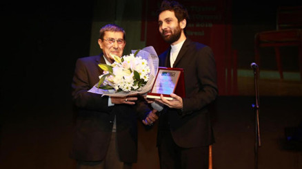 Yönetmen Selçuk Bilgeye birincilik ödülü