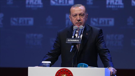 Erdoğandan sert sözler: Kaymağını yedikleri bu ülkeye adeta asalak gibi yapışan elitler...
