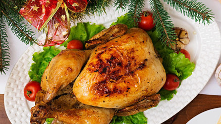 Yılbaşı sofrası nasıl süslenir Şık bir yılbaşı sofrası kurmanın ipuçları