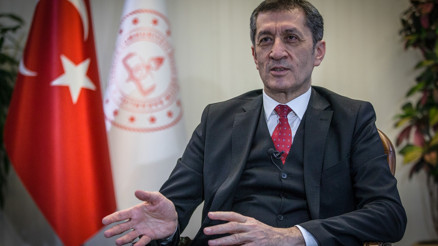 Bakan Selçuk: Tatilde çocuğa ödev baskısı yapmayın