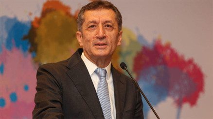 Bakan Selçuktan ailelere uyarı: Baskı kurmayın