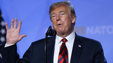 Trump, federal çalışanların işten çıkarılmasını savunan makaleyi paylaştı