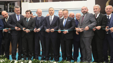 Mobilya fuarı büyük ilgi gördü 500 firma dışarıda kaldı