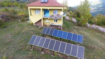 Köyüne güneş enerjisi santrali kuran Kezban Teyze
