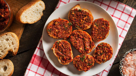 Acuka nasıl yapılır İşte acuka tarifi ve malzemeleri Acuka nasıl yapılır İşte acuka tarifi ve malzemeleri