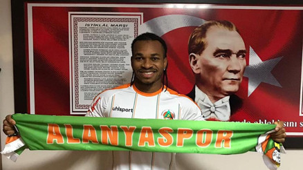 Alanyaspor, Joel Obiyi kiraladı