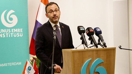 Bakan Kasapoğlu, olimpiyat vizesi alan sporcuları kutladı