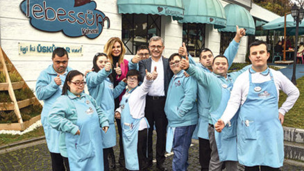 Amaç para kazanmak değil gülümsetmek