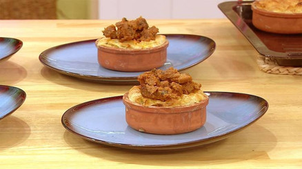 Kapalı bademli dereotlu pilav nasıl yapılır Kapalı bademli dereotlu pilav tarifi
