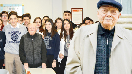 130 yıllık okulun 101 yaşındaki efsane hocası