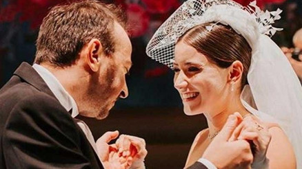 Hazal Kaya hamile mi