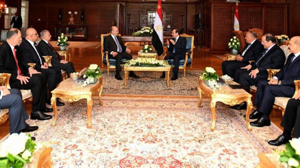 Salih ile Sisi görüşmesinde bayrak krizi tartışması