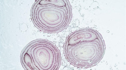 Soğan Suyu İle Saç Uzatma