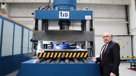 Depremin etkisi yerli izolatörle düşürülüyor