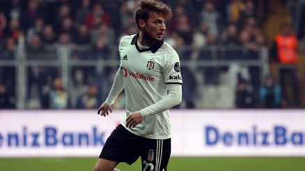 Beşiktaşlı futbolcu Ljajice milli davet