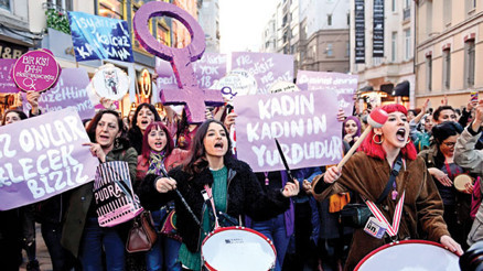 Kadınlığı çok konuştuk artık erkekliği tartışmamız lazım Kadınlığı çok konuştuk artık erkekliği tartışmamız lazım