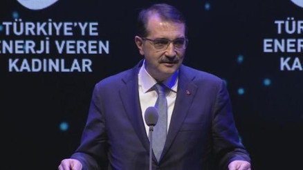 Dönmez: Türk kadını bu topraklarda hiçbir zaman geride kalmamıştır