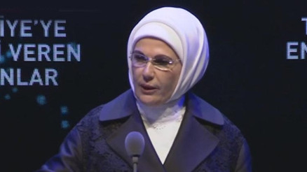 Emine Erdoğan, Enerji Veren Kadınlar Ödül Töreninde konuştu