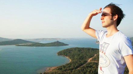 Takipçim Obama, takip etsin istediğim Cem Yılmaz