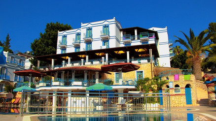 Bir otel, çok tatil