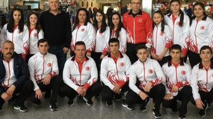 Halterde hedef Avrupanın zirvesi