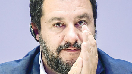 Türkiye’nin AB üyelik süreci tamamen durmalı