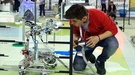 Yapay zekalı robotlar TEKNOFESTte boy gösterecek