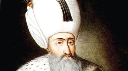 Osmanlının onuncu padişahı Muhteşem Süleyman kaç yıl padişahlık yapmıştır