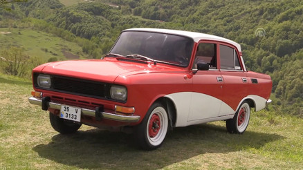 Bir kavanoz bal karşılığında aldıkları otomobili bakın ne hale getirdiler