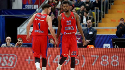 Normal sezonu ikinci bitirdi, play-offta ev sahibini eledi CSKA Moskova...
