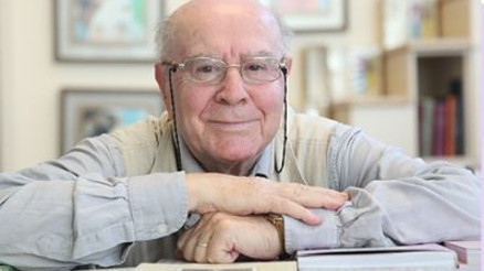 TÜYAPın Onur Yazarı Adnan Özyalçıner