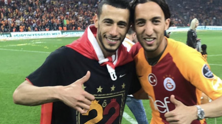Şampiyonluk kutlamasındaki esrarengiz isim Yeni transfer iddiası...