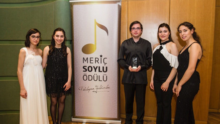 Müziğin ‘Parlayan Yıldızlar’ına Meriç Soylu Ödülü Müziğin ‘Parlayan Yıldızlar’ına Meriç Soylu Ödülü