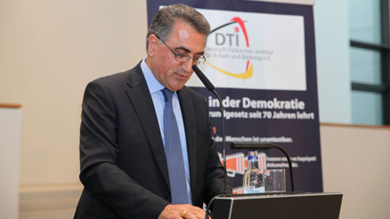DTI’nin Alman anayasasının 70. yılı kutlamaları iftarla bitti
