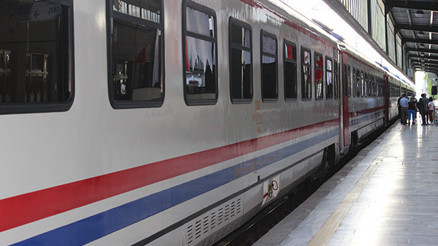 Turistik Doğu Ekspresi ilk seferine çıktı Turistik Doğu Ekspresi ilk seferine çıktı