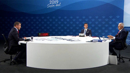 Hürriyet ve Milliyet yazarları tarihi tartışmayı değerlendirdi