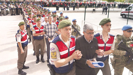 Darbe Konseyine 141er müebbet