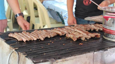 Bu köfte için o ilçeye akın ediyorlar
