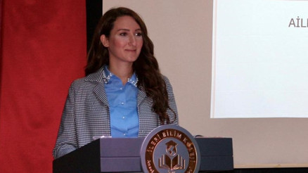 Psikolog Nilay Azimoğlu, İlk eğitim ailede başlar