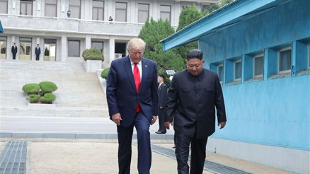 Moondan dikkat çeken Trump-Kim görüşmesi yorumu