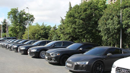 Lüks otomobil satışları düştü