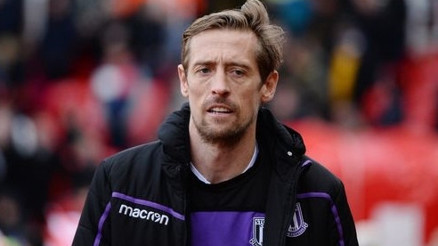 Bir efsane daha futbol kariyerini noktaladığını açıkladı Peter Crouch...