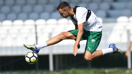 Bursasporda Atanasov için Eljif Elmas modeli