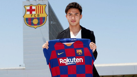 Barcelona, Japon yeteneği renklerine bağladı